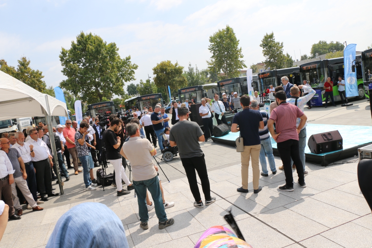 Sakarya Büyükşehir Belediyesi Ulaşım filosunu 18 yeni araç ekledi