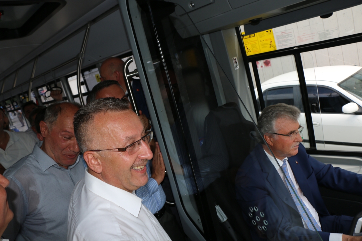 Sakarya Büyükşehir Belediyesi Ulaşım filosunu 18 yeni araç ekledi