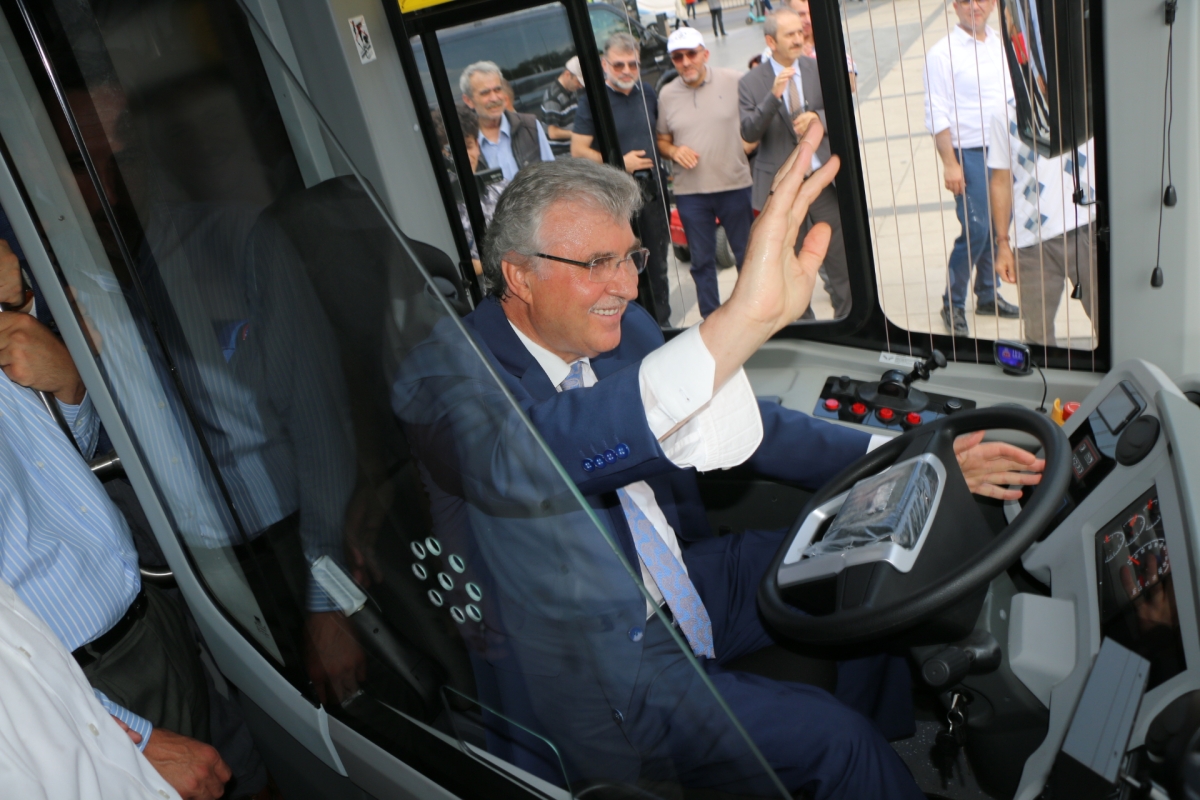 Sakarya Büyükşehir Belediyesi Ulaşım filosunu 18 yeni araç ekledi