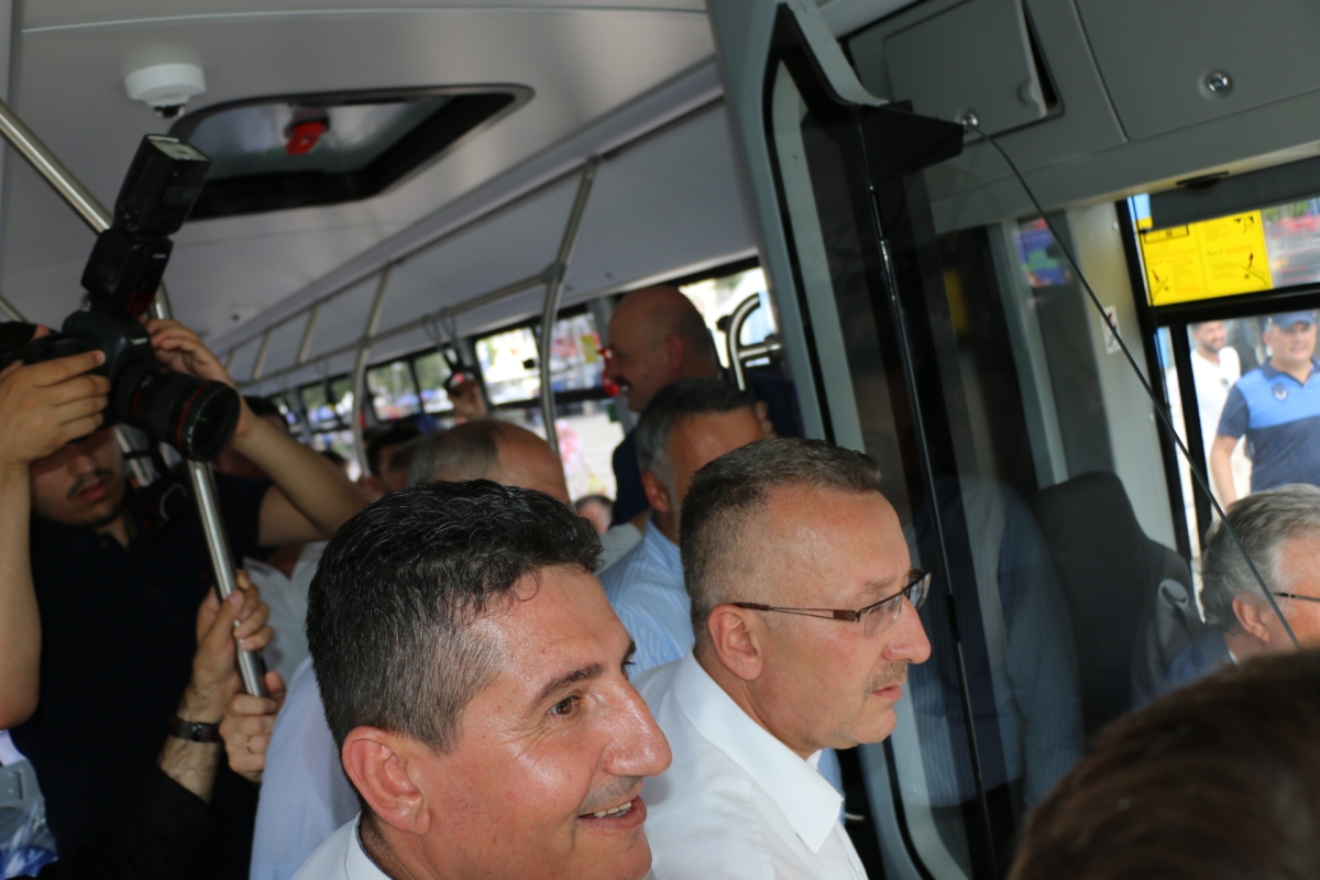 Sakarya Büyükşehir Belediyesi Ulaşım filosunu 18 yeni araç ekledi
