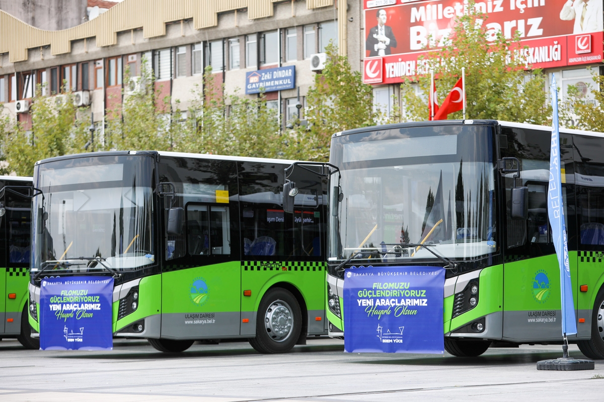 Sakarya Büyükşehir Belediyesi Ulaşım filosunu 18 yeni araç ekledi