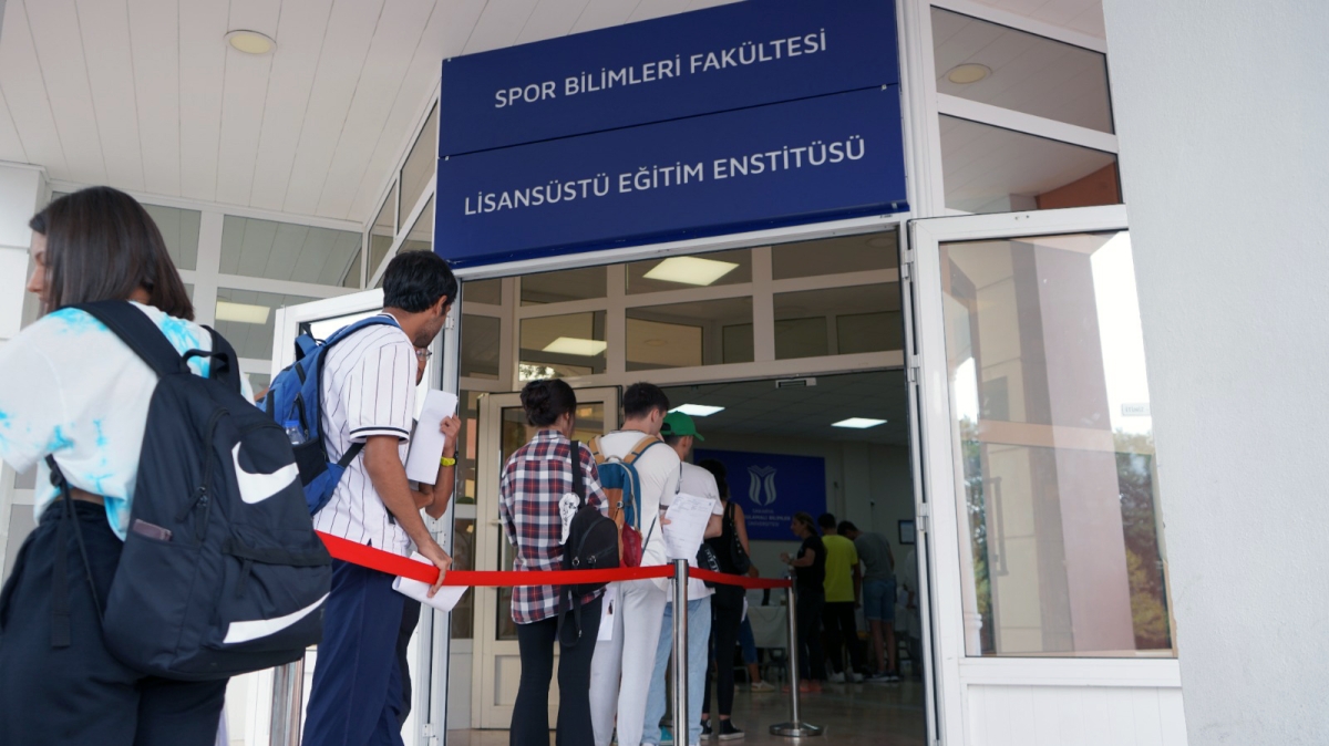SUBÜ Spor Bilimleri Fakültesi’ne yoğun ilgi