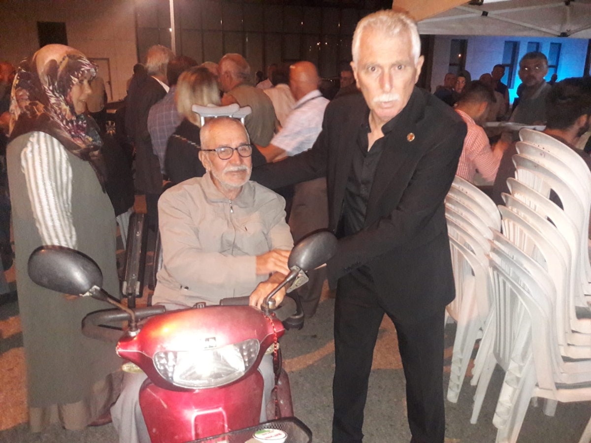 Başkan Erdal Erdem MERHUM ANNESİ İÇİN MEVLİT OKUTTU