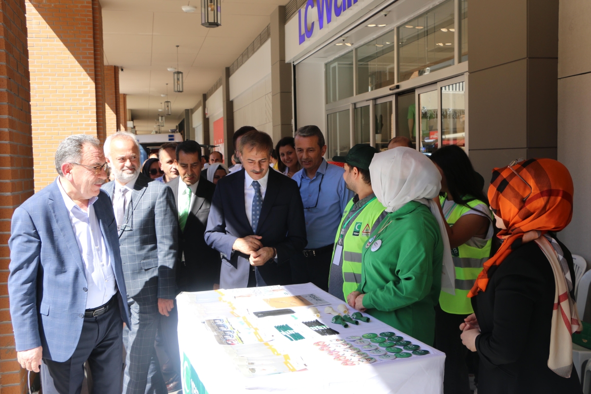 Halk Sağlı etkinliğinde nikah kıydılar