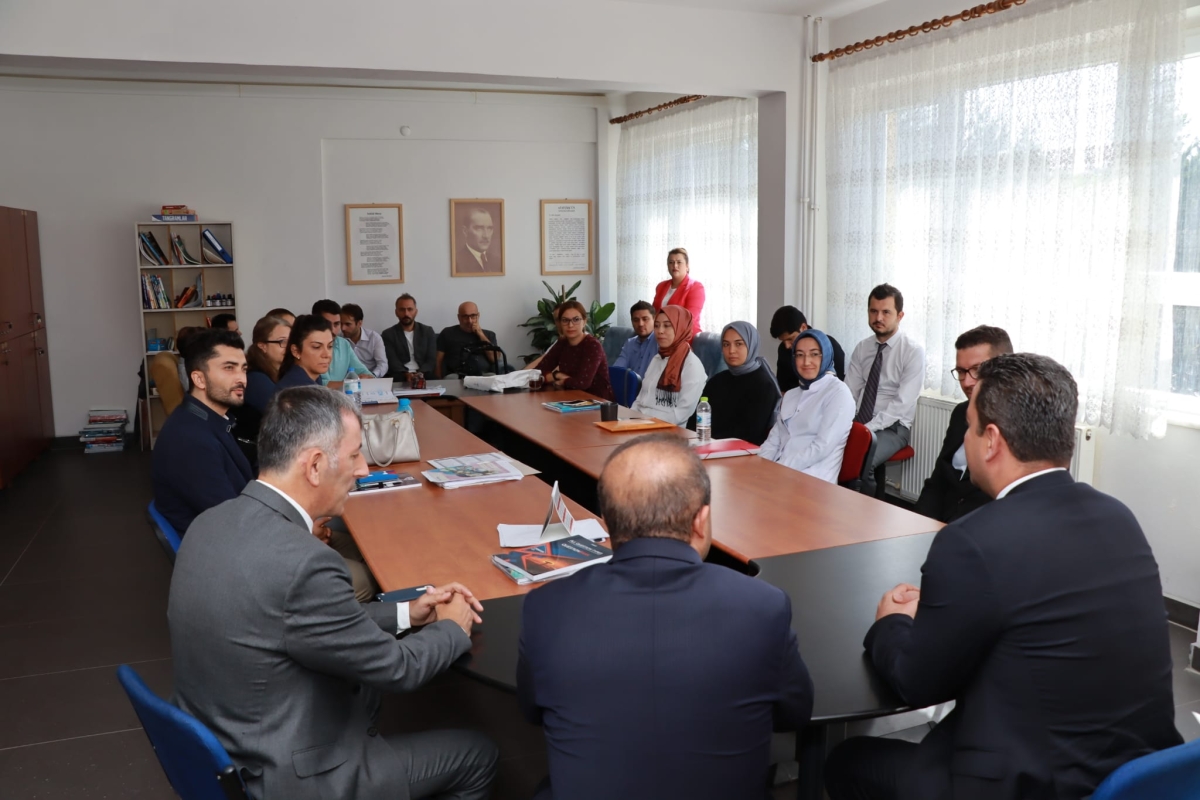 Savaşçı'dan Ferizli'de Okul Ziyaretleri