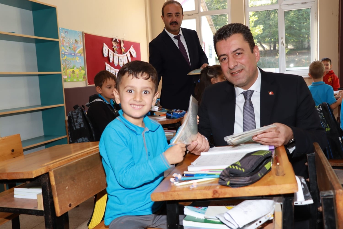 Ferizli Hatice Aslan İlk ve Ortaokulundan KARELER