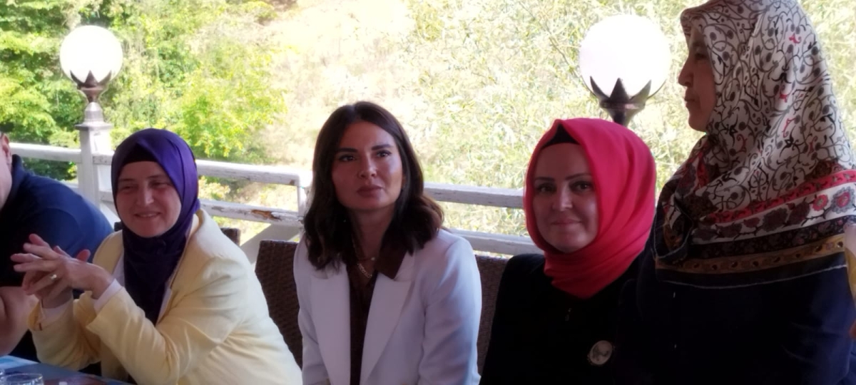 Sakarya Ak Partili Kadın Kolları Korucuk Mahallesin de