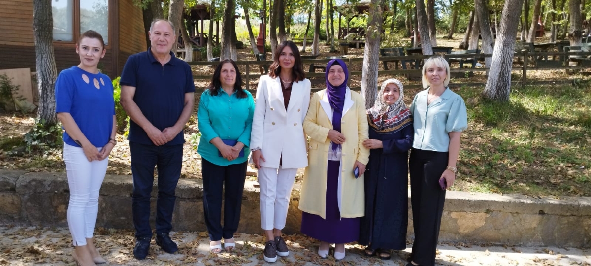 Sakarya Ak Partili Kadın Kolları Korucuk Mahallesin de