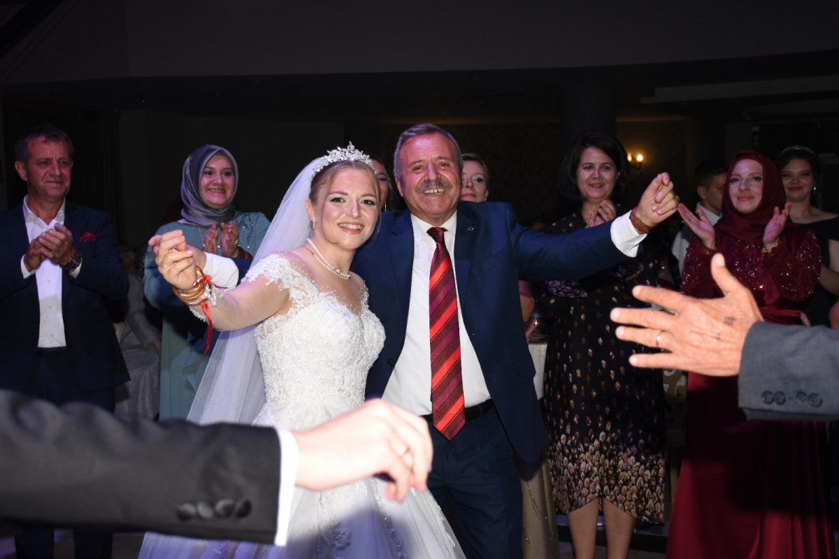 Zehra Betül ve Kurtuluş’a Mutluluklar