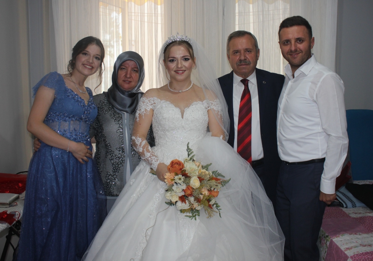 Zehra Betül ve Kurtuluş’a Mutluluklar