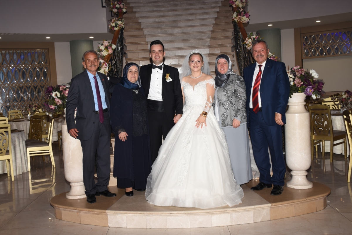 Zehra Betül ve Kurtuluş’a Mutluluklar