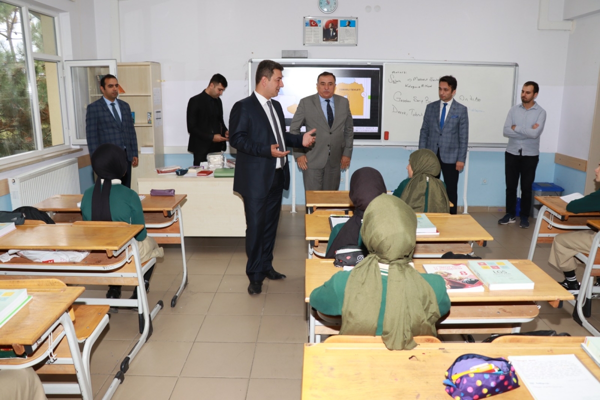 Karapürçek Şehit Mehmet Selim Kiraz İmam Hatip Ortaokulu Ziyareti
