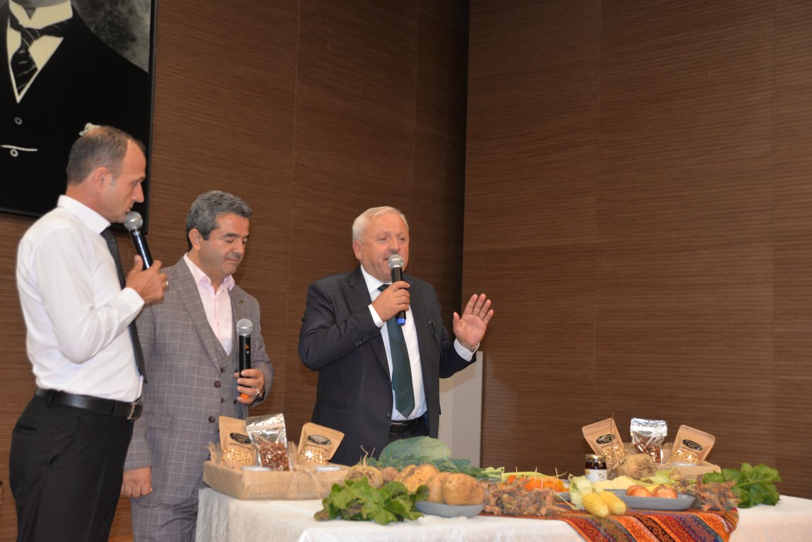 HENDEK’TE KARADENİZ RÜZGARI ESTİ