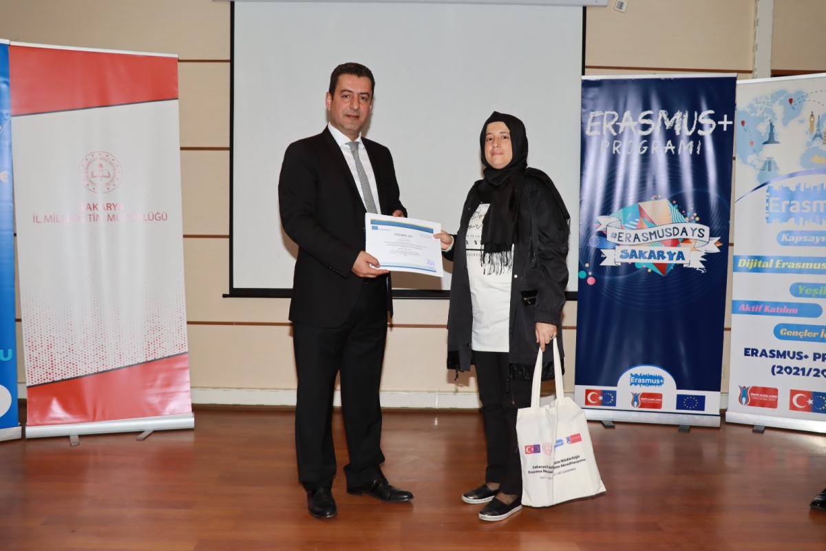 Sakarya İl Millî Eğitim Müdürlüğü Erasmus+ Mesleki Eğitim Akreditasyonu Sertifika Töreni