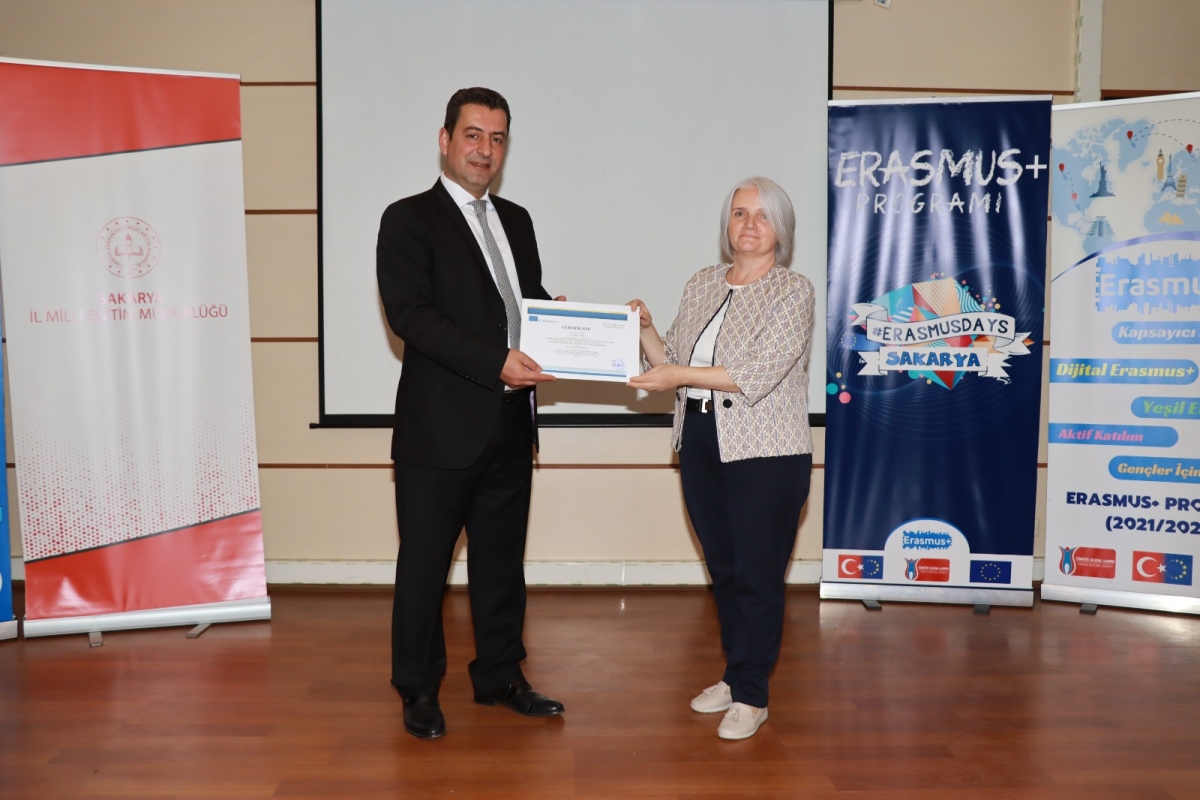 Sakarya İl Millî Eğitim Müdürlüğü Erasmus+ Mesleki Eğitim Akreditasyonu Sertifika Töreni