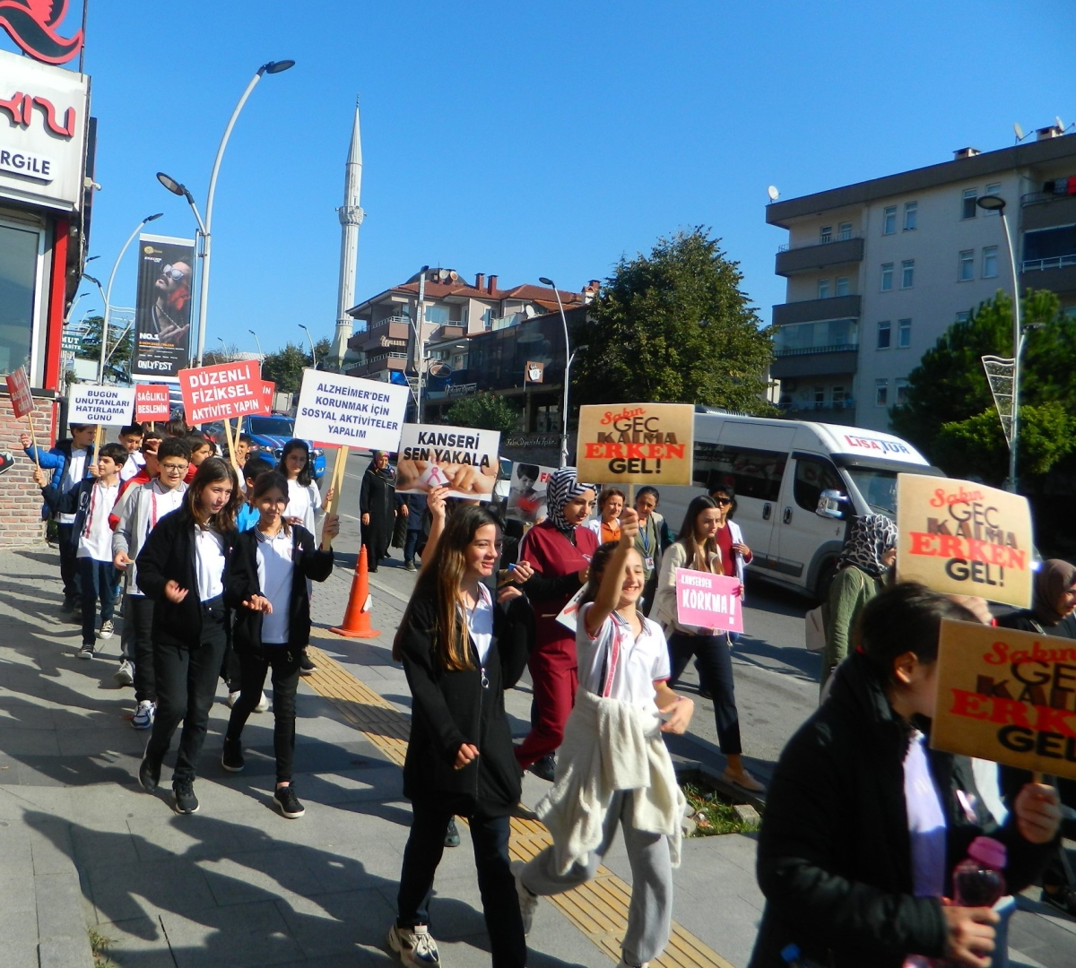 KANSER FARKINDALIK YÜRÜYÜŞÜ