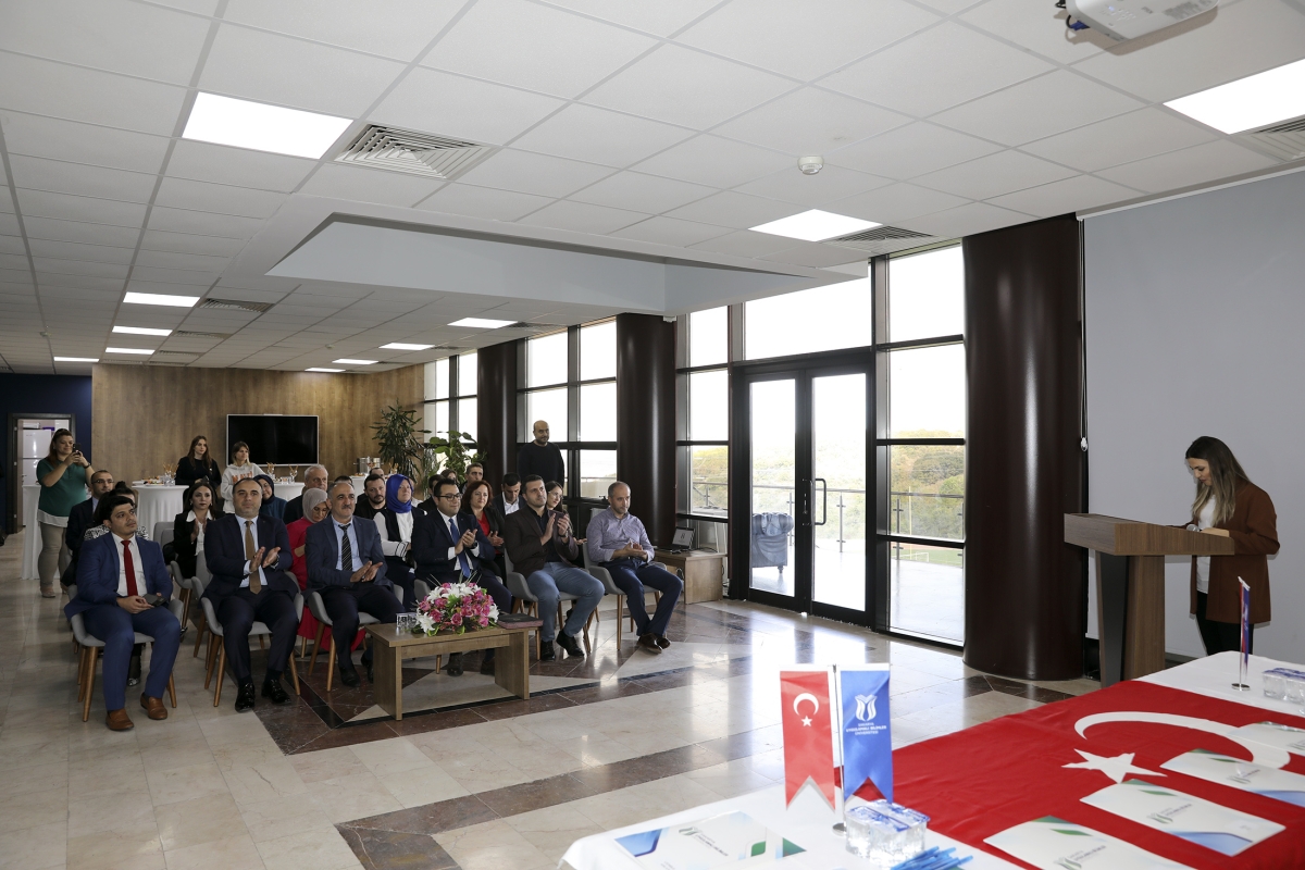 SUBÜ’de 10 aday memur yemin etti