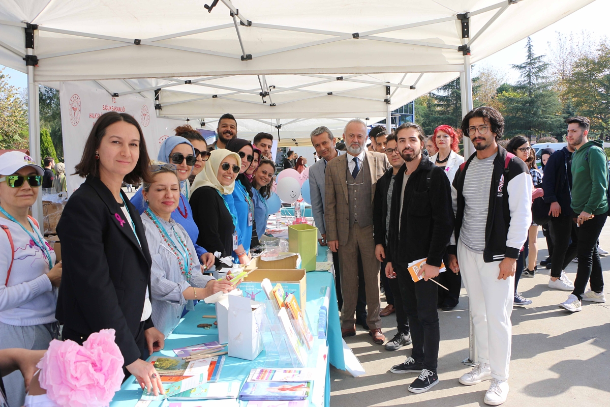 Gençlik panayırına yoğun ilgi