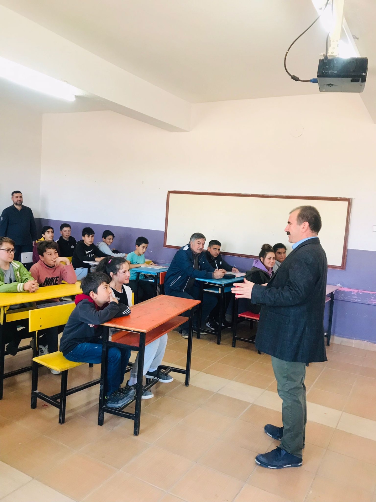 Köyde Okuma Etkinliği” programının kırk yedincisi Yenifakılı’nın Bektaşlı Köyü’nde düzenlendi.
