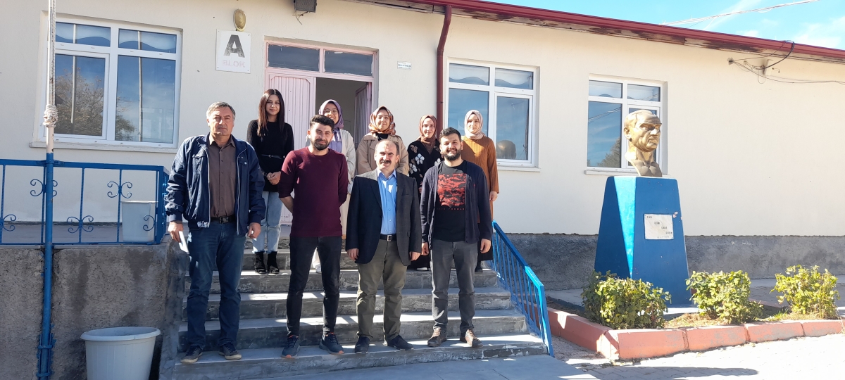 Köyde Okuma Etkinliği” programının kırk yedincisi Yenifakılı’nın Bektaşlı Köyü’nde düzenlendi.