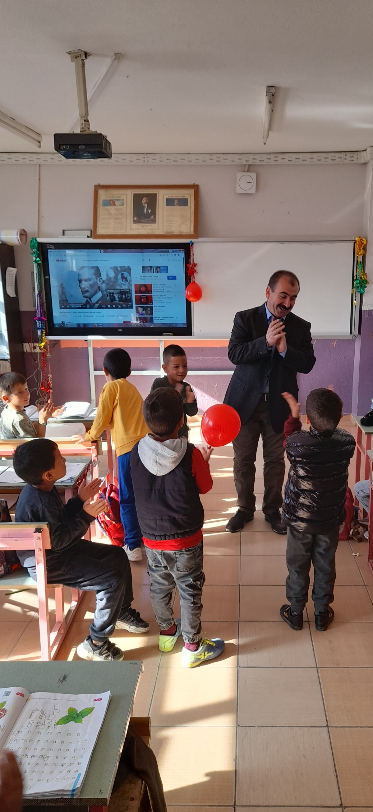 Köyde Okuma Etkinliği” programının kırk yedincisi Yenifakılı’nın Bektaşlı Köyü’nde düzenlendi.