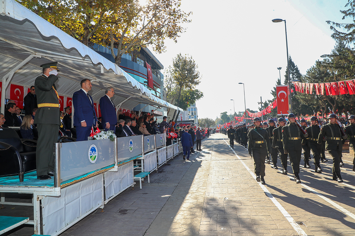 Cumhuriyet’in 99. yılı Sakarya'da Coşkuyla Kutlandı