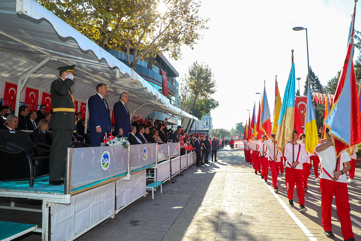 Cumhuriyet’in 99. yılı Sakarya'da Coşkuyla Kutlandı