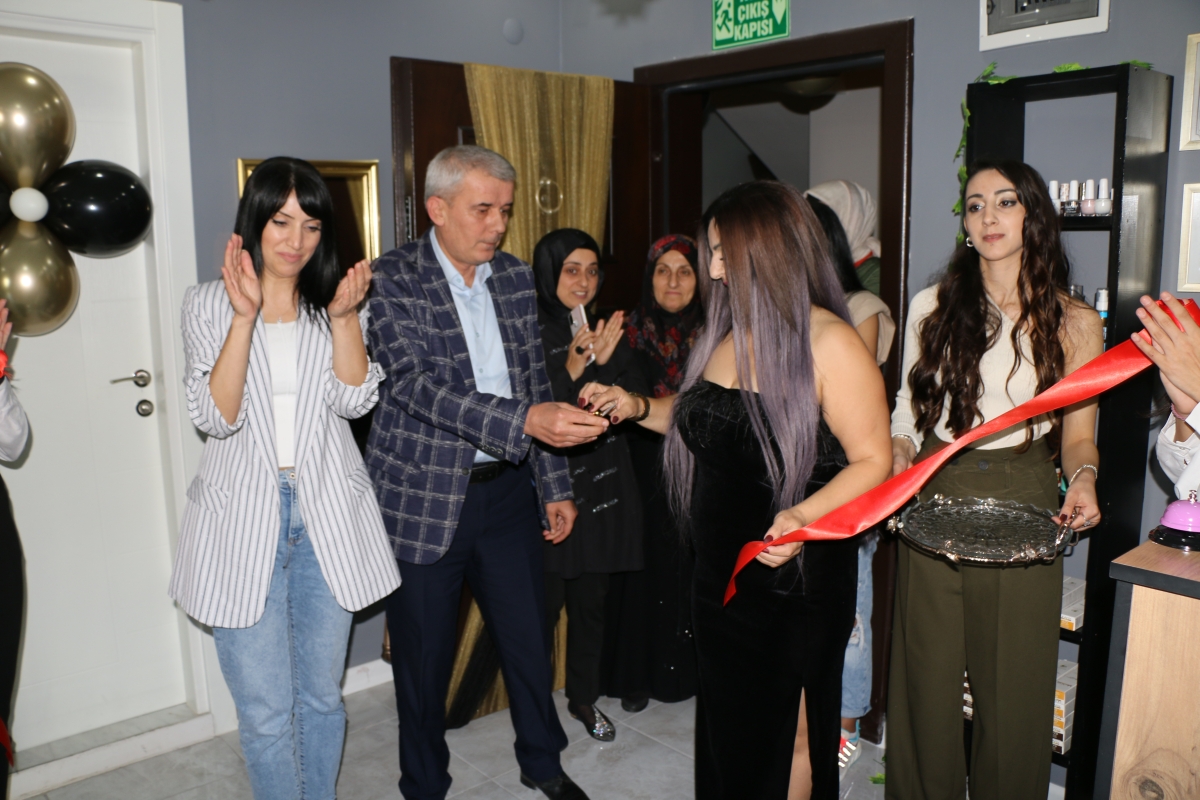 Eylül Sevim Güzellik & Kuaför Merkezi Sakarya'da  Açıldı