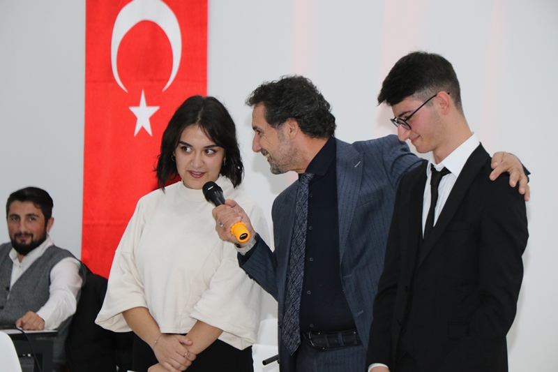 GENÇLİK MERKEZİNDEN MUHTEŞEM GECE