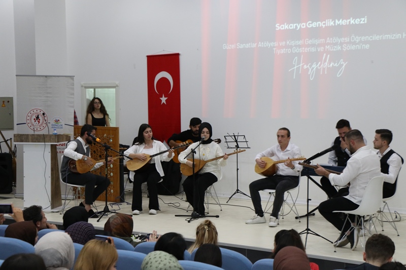 GENÇLİK MERKEZİNDEN MUHTEŞEM GECE