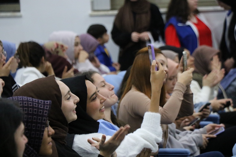 GENÇLİK MERKEZİNDEN MUHTEŞEM GECE