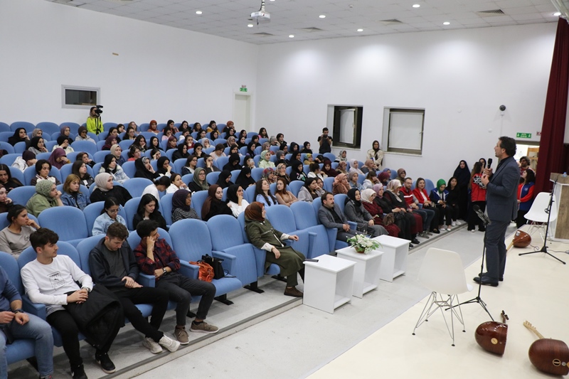 GENÇLİK MERKEZİNDEN MUHTEŞEM GECE