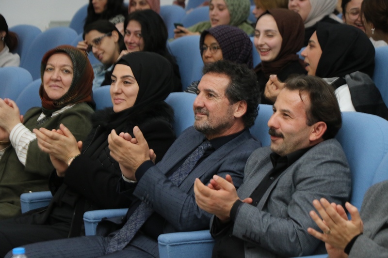 GENÇLİK MERKEZİNDEN MUHTEŞEM GECE