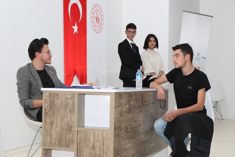 GENÇLİK MERKEZİNDEN MUHTEŞEM GECE