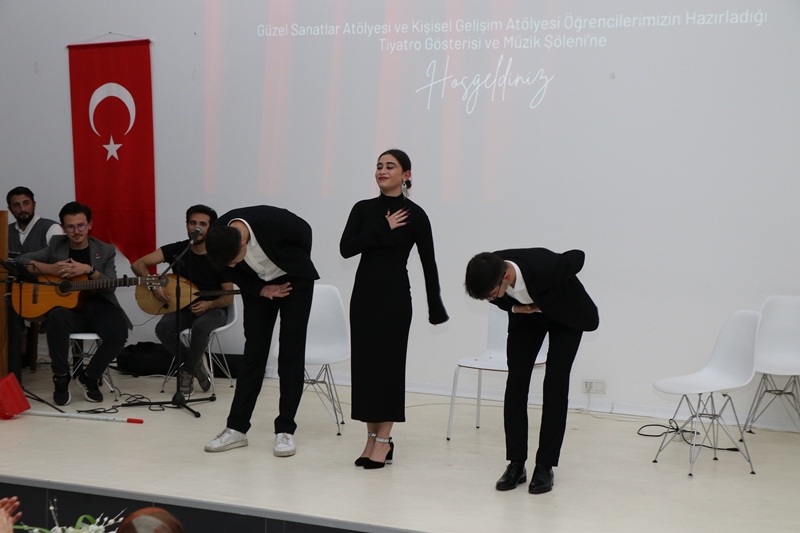 GENÇLİK MERKEZİNDEN MUHTEŞEM GECE