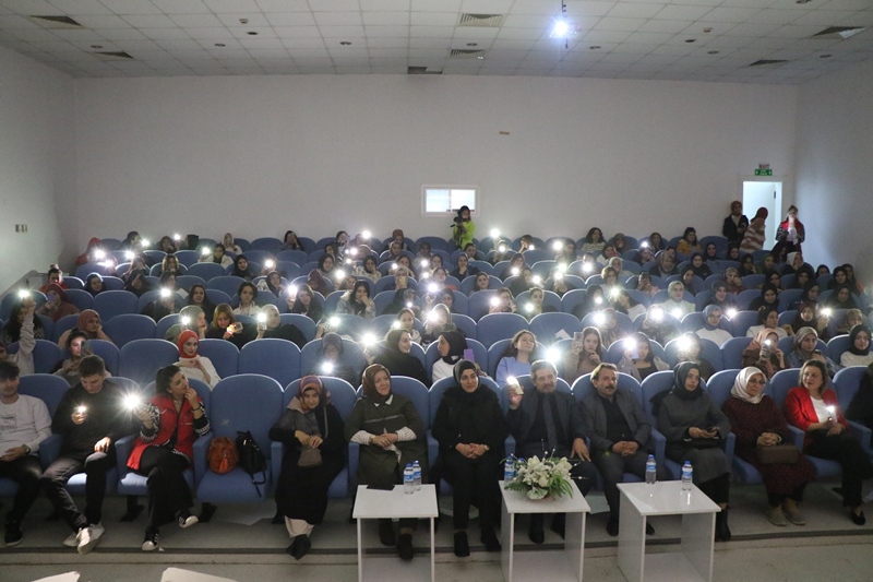 GENÇLİK MERKEZİNDEN MUHTEŞEM GECE