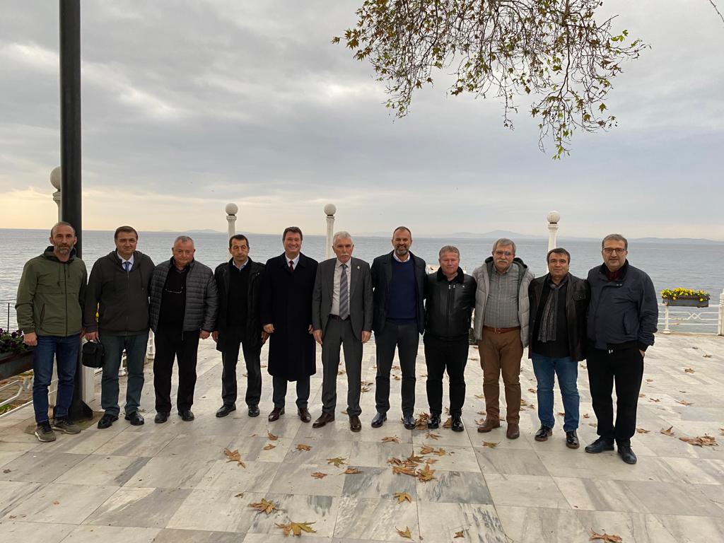 Sakarya Aşıklarını Sakaryalı Yalova Subaşı Belediye Başkanı Sayın Turan Canbay Yalova'da Ağırladı.
