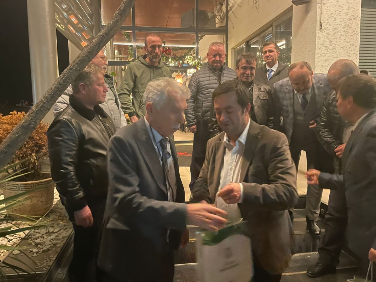 Sakarya Aşıklarını Sakaryalı Yalova Subaşı Belediye Başkanı Sayın Turan Canbay Yalova'da Ağırladı.