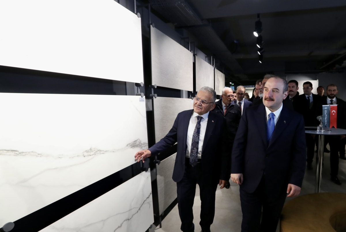 NG KÜTAHYA SERAMİK 100 MİLYON AVROLUK 8. FABRİKA YATIRIMININ STARTINI VERDİ MUSTAFA VARANK:
