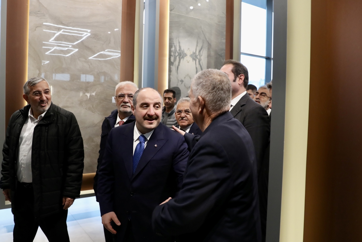 NG KÜTAHYA SERAMİK 100 MİLYON AVROLUK 8. FABRİKA YATIRIMININ STARTINI VERDİ MUSTAFA VARANK: