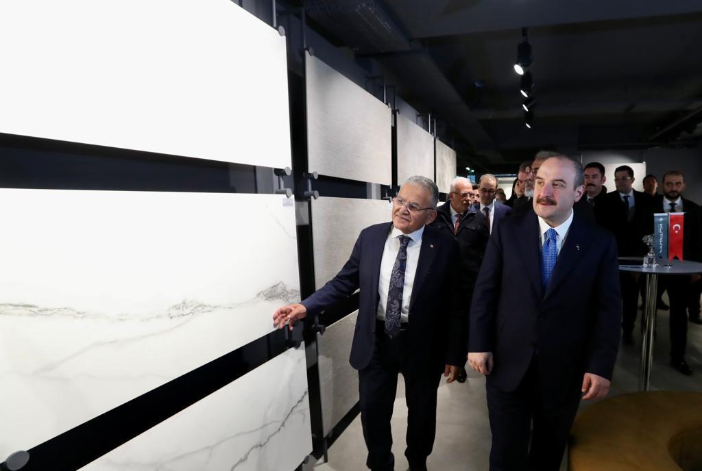 NG KÜTAHYA SERAMİK 100 MİLYON AVROLUK 8. FABRİKA YATIRIMININ STARTINI VERDİ MUSTAFA VARANK: