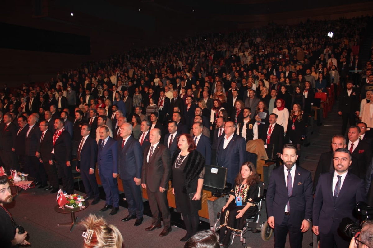 Büyük Gençlik Buluşması Ankara'da gerçekleşti (Haluk Levent Konseri)