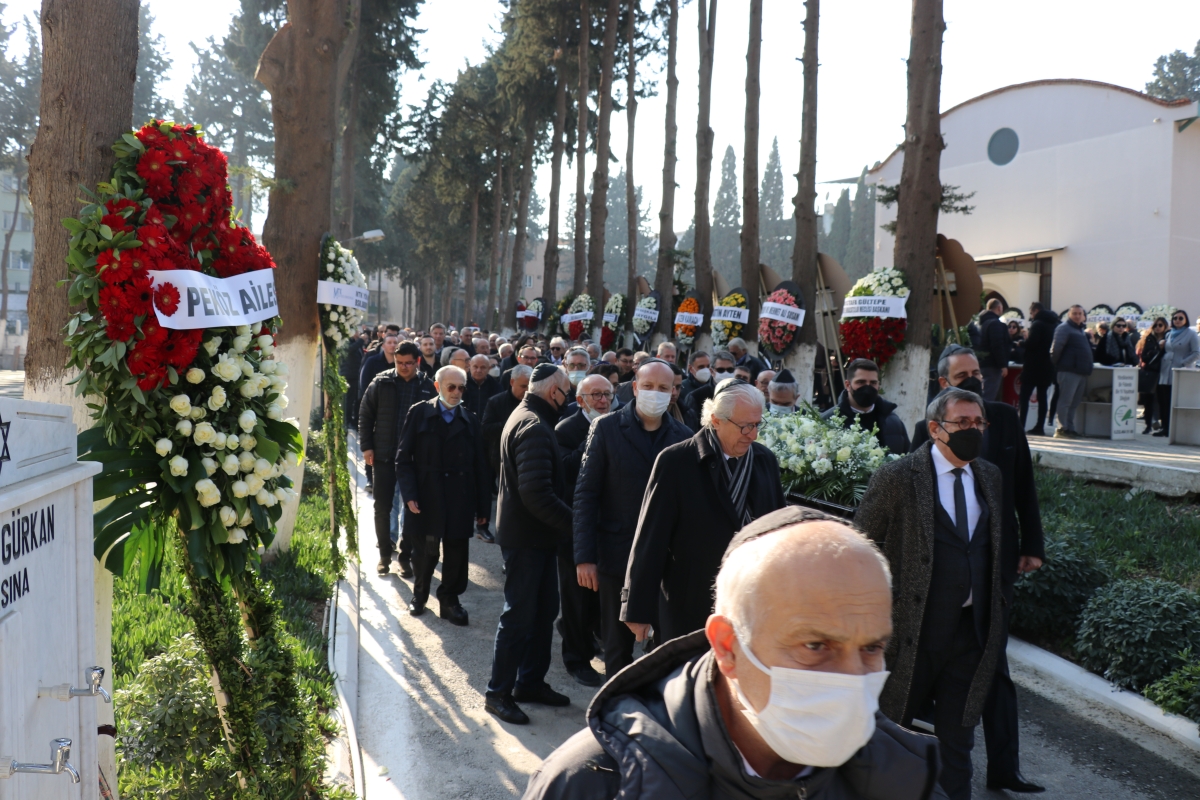 Eskinazi ailesinin asırlık çınarı Raşel Eskinazi son yolculuğuna uğurlandı
