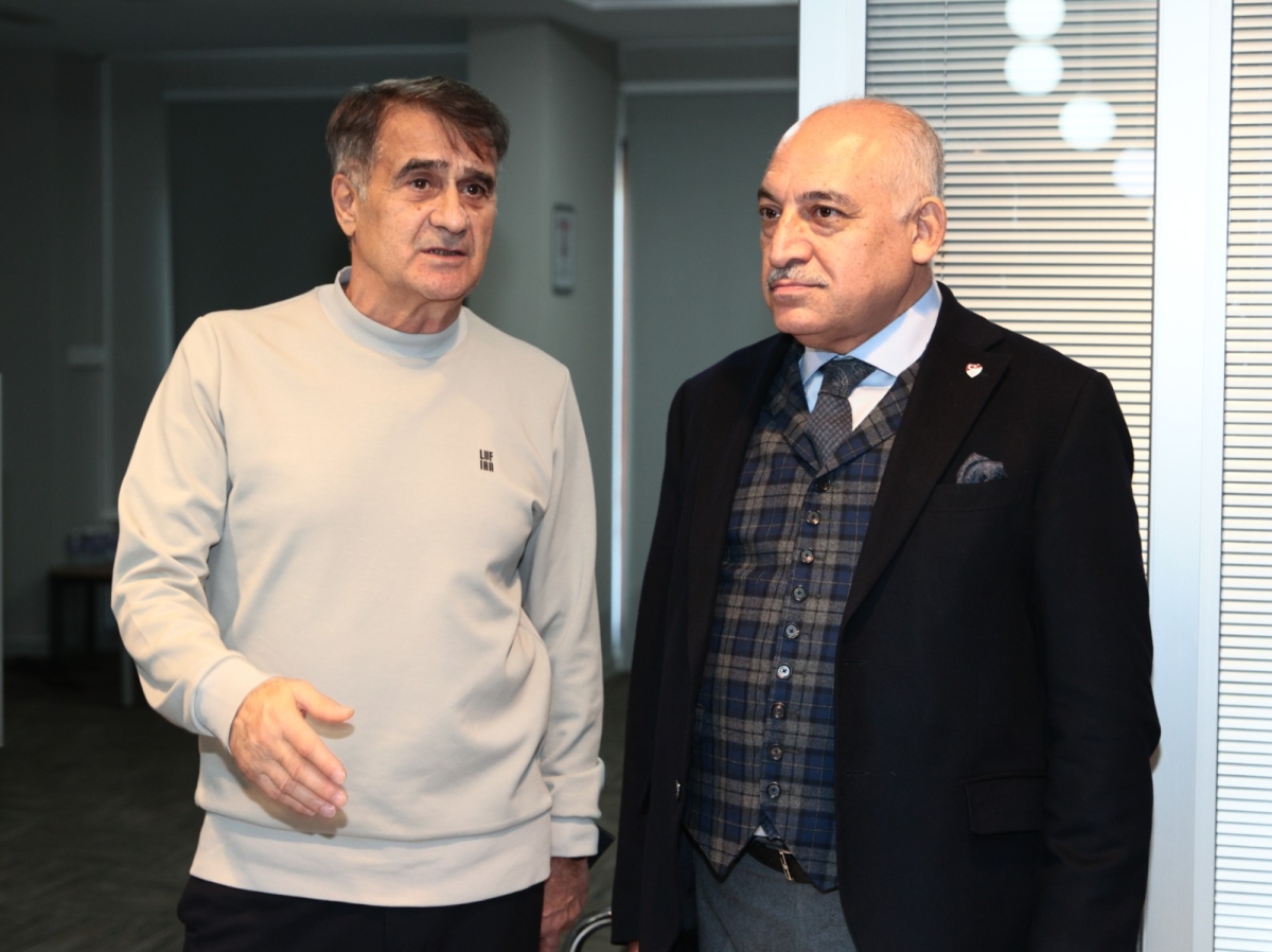 TFF Başkanı Mehmet Büyükekşi, Beşiktaş Kulübü’nü Ziyaret Etti