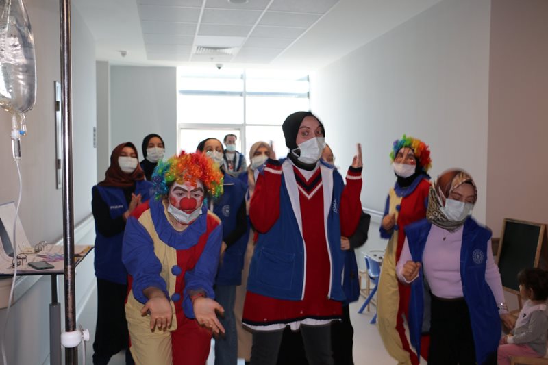 BİR PARÇA MUTLULUK