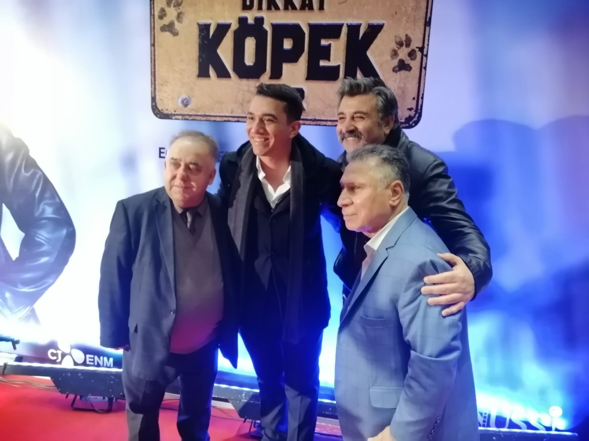 Dikkat Köpek Var; Film Galasından Görüntüler