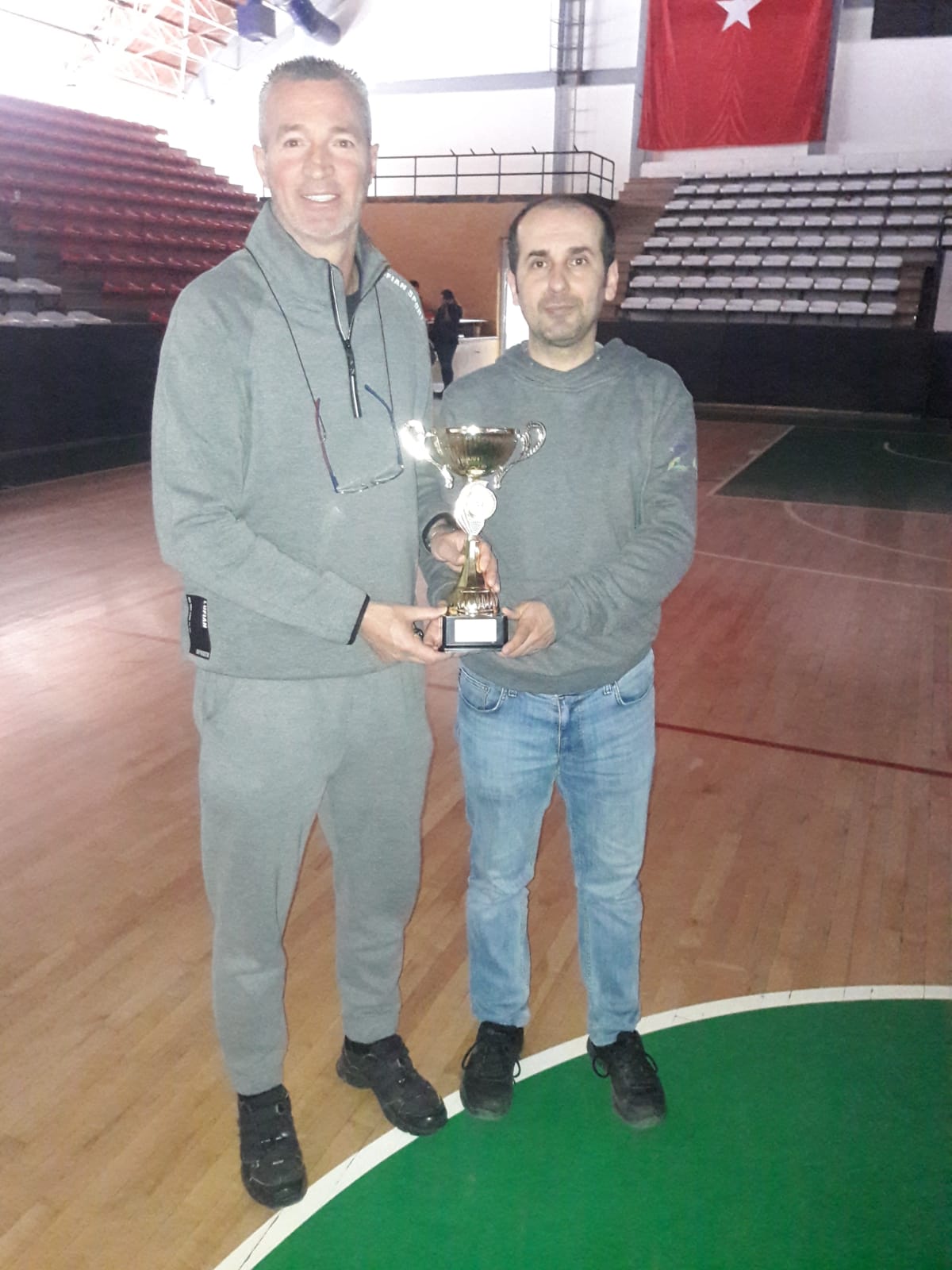 BÜYÜK İLGİ; Yıldız Kızlar Basketbol İl Birinciliği Müsabakalarında final maçları oynandı.