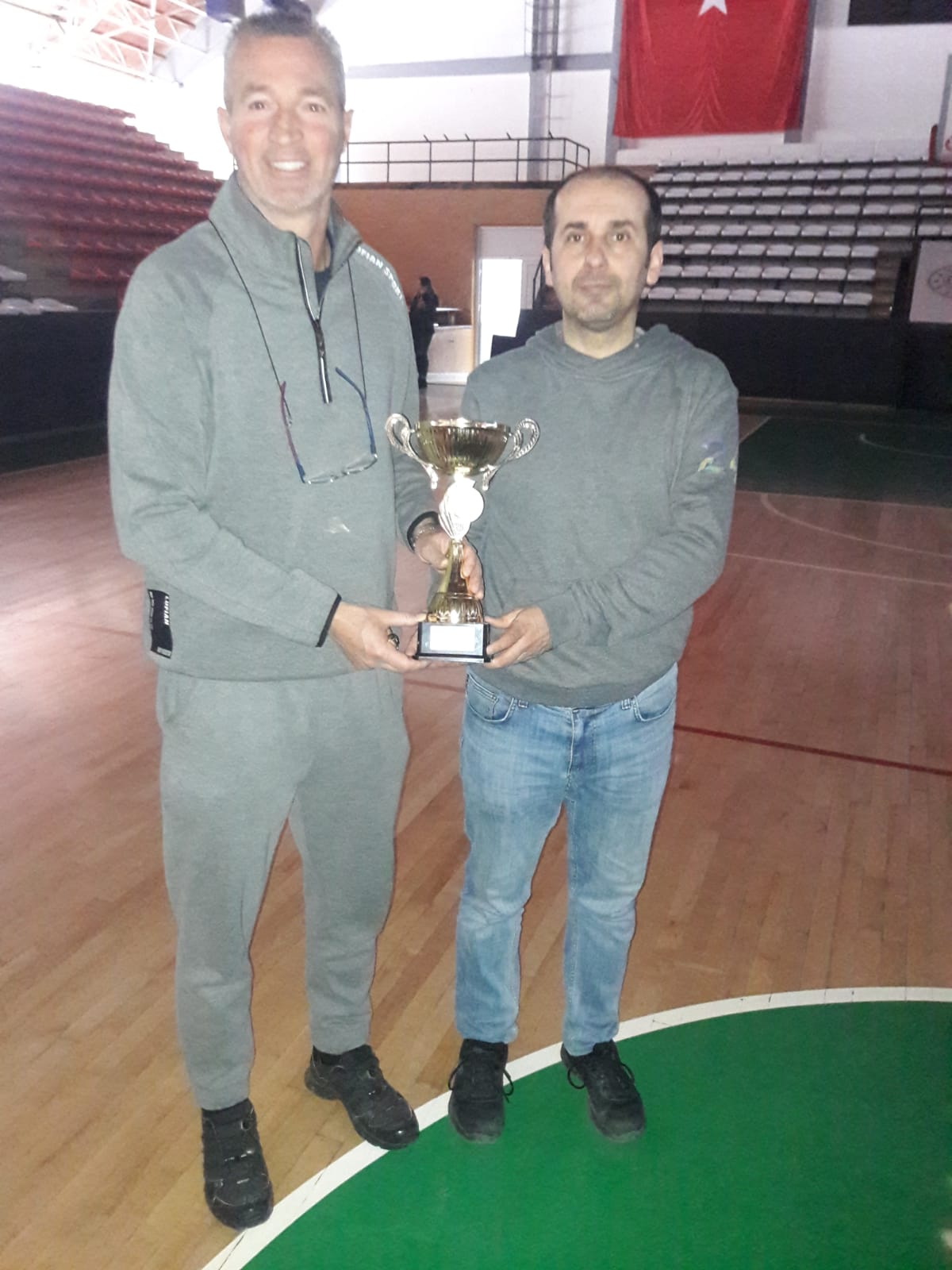 BÜYÜK İLGİ; Yıldız Kızlar Basketbol İl Birinciliği Müsabakalarında final maçları oynandı.