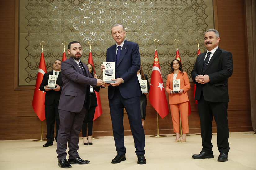 Cumhurbaşkanı Erdoğan, “7. Anadolu Medya Ödülleri” programına katıldı