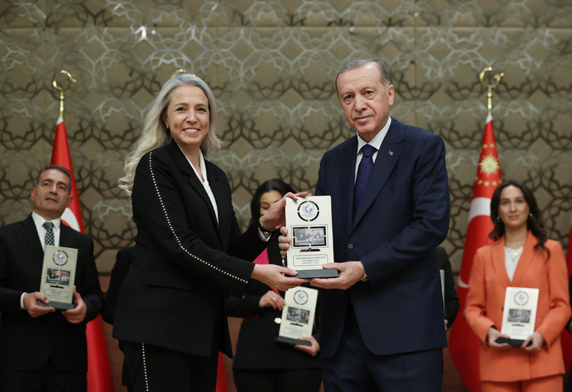 Cumhurbaşkanı Erdoğan, “7. Anadolu Medya Ödülleri” programına katıldı